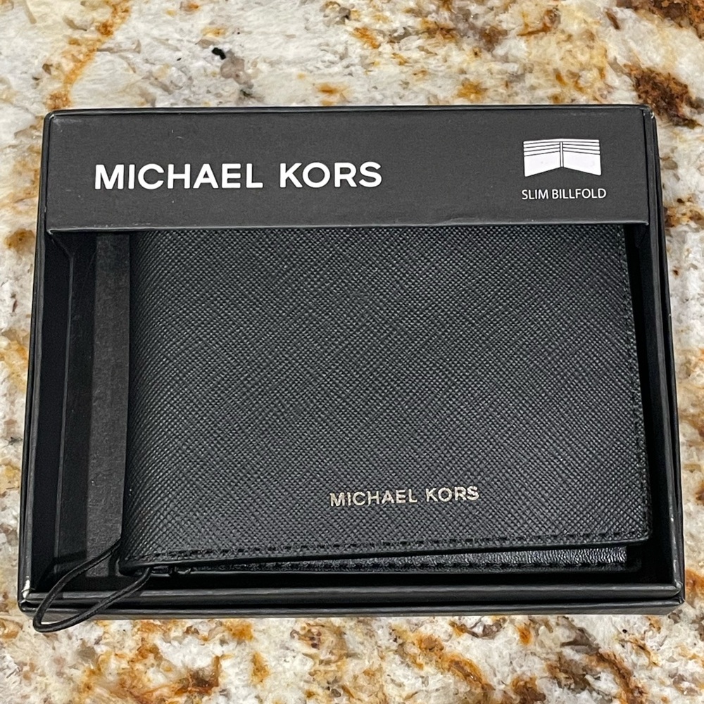 Michael Kors Men’s Slim Billfold Wallet
